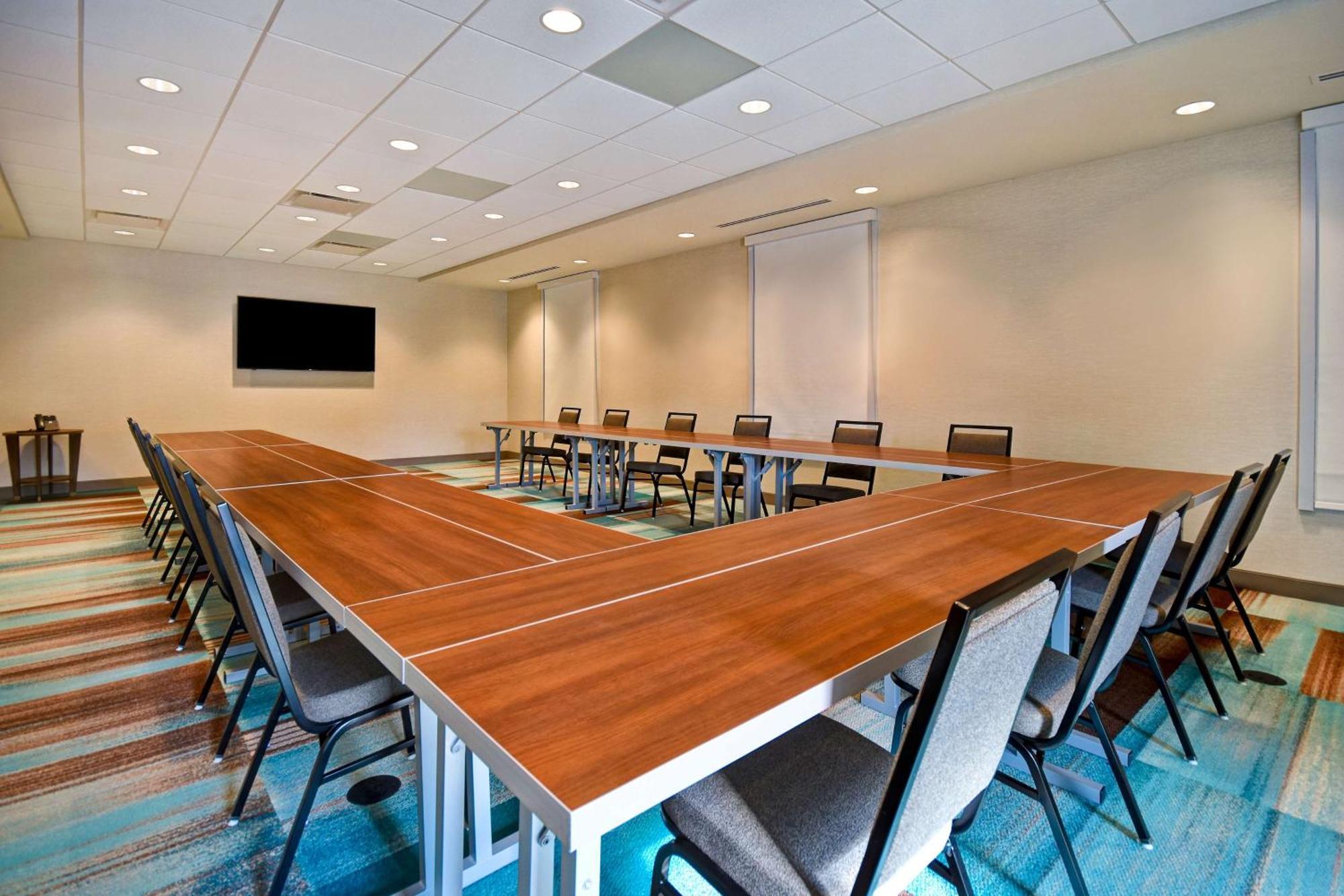 Home2 Suites By Hilton Bowling Green, Oh Екстер'єр фото